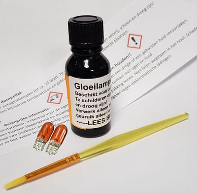 Lampenlak ORANJE lampenverf voor halogeenlampen tot 25W flesje a 25 ml voor o.a. auto, modelbouw en kerstverlichting