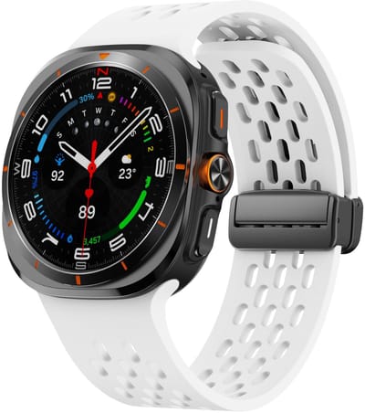 Siliconen bandje - geschikt voor Samsung Galaxy Watch Ultra (47mm) / Ultra 2025 (47mm) - gaatjes met magneetsluiting - wit