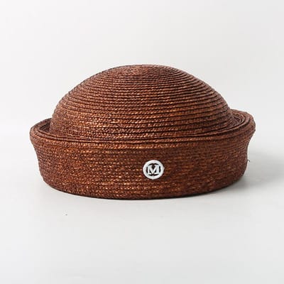 Béret en paille naturelle tissé à la main pour femmes Chapeau de paille rond à sommet concave Mode Chapeau pour l'église Derby Fête Plage Chapeau d'hôtesse de l'air 56-58cm brown