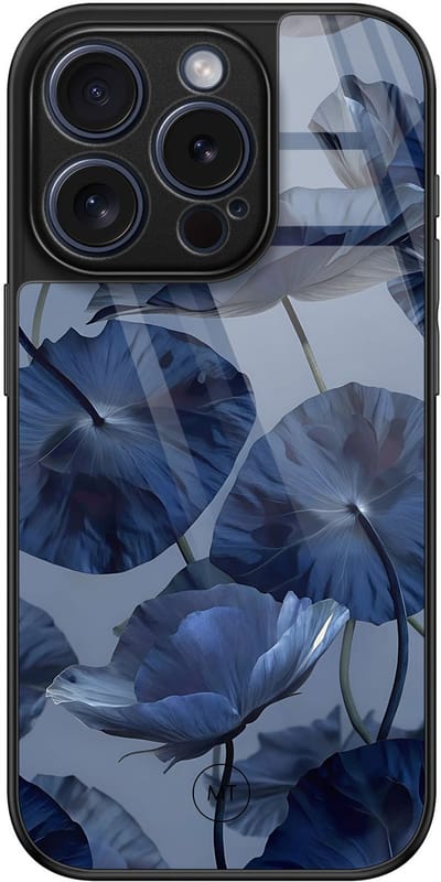 Hoesje geschikt voor iPhone 15 Pro - Dusky blooms - Luxe Hard Case - Bloemen - Blauw - Mooie Telefoonhoesjes