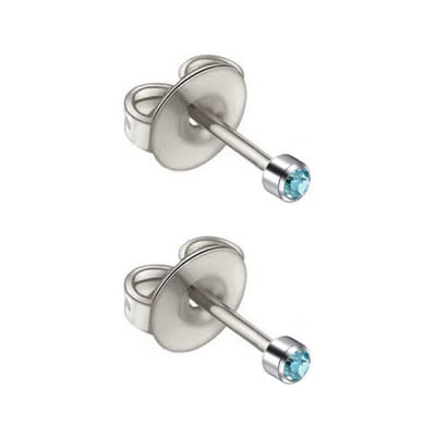 Caflon - titanium oorknopjes - zilverkleurig - 2 mm - kristal steentje - licht blauw - geboortesteen maart - aquamarijn - oorschieter - piercing - hypoallergeen - steriel verpakt