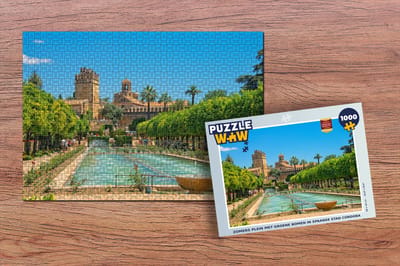 Puzzel Zomers plein met groene bomen in Spaanse stad Córdoba - Legpuzzel - Puzzel 1000 stukjes volwassenen