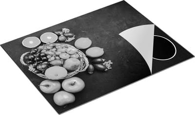 Chefcare Inductie Beschermer Fruitmand op Zwarte Marmer - Fruit - Zwart Wit - 77x59 cm - Afdekplaat Inductie - Kookplaat Beschermer - Inductie Mat