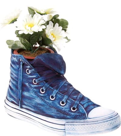Antartidee - plantenbakhouder - bloempothouder - sneaker - jeans - surrealistisch - Italiaans - Design