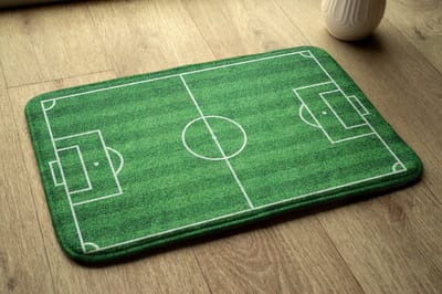 Coloray Vloerkleed voor Kinderkamer - Groente Tapijt Voor Kinderkamer - Voetbalveld Grasmat Klein Vloerkleed - Wit Accenten Vloer Tapijt - Antislip Vloerkleed Voor Kinderen - 75x45 cm