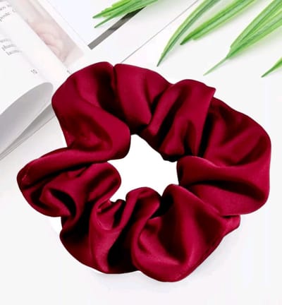 Luxe Zijde scrunchie - Bordeauxrood -Silk feeling polyester haarelastiek Haarelastiekjes - Haar Accessoires Vrouwen - Wokkels - Haarelastiekjes Scrunchie - Haar Accessoires Meisje
