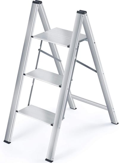 Trapladder 3 Treden - Vouwladder Opstapje - Huishoudelijk Gebruik - Ruimtebesparend Ontwerp - 89 Centimeter Hoog - Zilver
