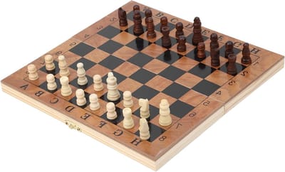 3-in-1 houten doos met schaak-, dam- en backgammonspel.