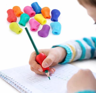 12x Potlood Grip Ergonomisch – Siliconen Pencil Grips voor Kinderen & Volwassenen – Schrijfhulp voor Juiste Pengreep – Anti-Slip Potloodgrepen – Geschikt voor Potloden en Pennen