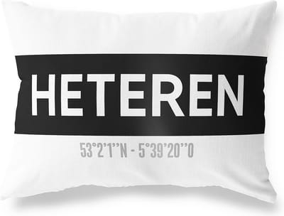 Tuinkussen HETEREN - GELDERLAND met coördinaten - Buitenkussen - Bootkussen - Weerbestendig - Jouw Plaats - Studio216 - Modern - Zwart-Wit - 50x30cm