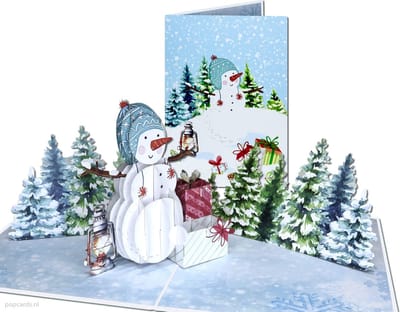 Popcards pop-up kaart – Pop-up Kerstkaart met Sneeuwpop, besneeuwde Dennenbomen en Cadeautjes pop-up wenskaart 3D kaart