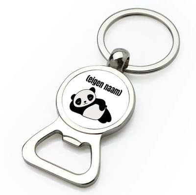Akyol - liggende panda met eigen naam flesopener - Panda - panda liefhebbers - iemand die houdt van panda's - verjaardag - cadeau - kado - 9 bij 3 cm