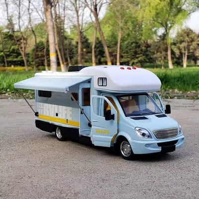 1:28 Diecast Luxe RV Recreatief Voertuig Auto Model Metalen Speelgoed Motorhome Camperbus Toerwagen Model Geluid En Licht Kindercadeau