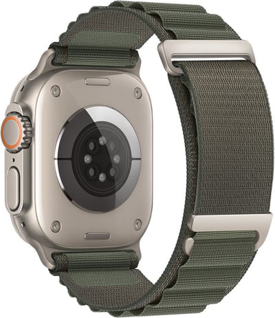 Stravo Nieuw Alpine Loop Nylon Sport bandje Groen - Geschikt voor Apple Watch 46mm (Series 10/11), 45mm (Series 7/8/9), 44mm (Series 4/5/6, SE 1/2/3), 42mm (Series 1/2/3), 49mm (Ultra 1/2/3) - Verstelbaar met Metalen C-Haak