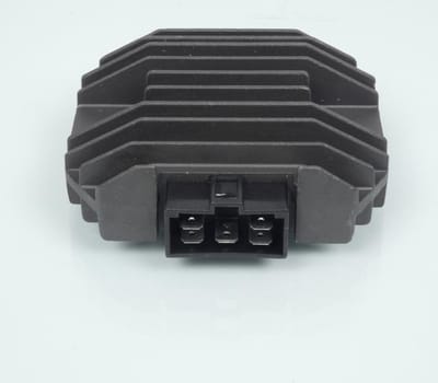 rms spanningsgelijkrichter voor yamaha 250 majesty scooter 2000-2001 sg041 nieuw
