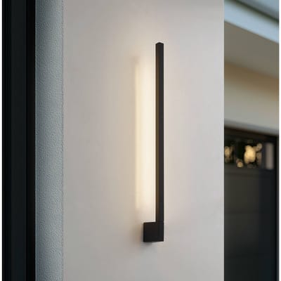 Lindby LED wandlamp Neano, 80 cm, zwart, metaal, IP54