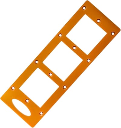 Stekkersjabloon Elektrisch - Montagehouder Wanddoos - Gaten Zagen - Verdikt Duurzaam Materiaal - 30x11 cm - Bruin