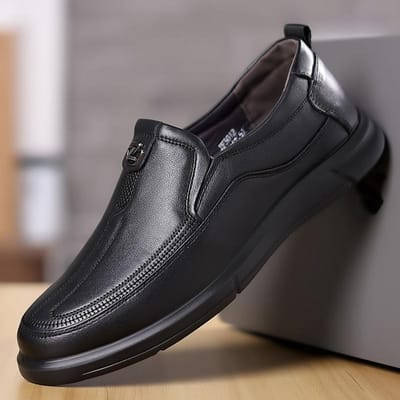 Nieuwe Toplaag Koeienhuid Heren Leren Schoenen Bedek Voeten Instapper Enkele Schoenen Heren Echt Leer Zacht Oppervlak Lichtgewicht Herenschoenen 44