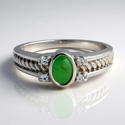 Cavill - 925 Sterling Zilver Ring met 0,43 ct Chrysopraas & 0,068 ct Witte Topaas - Elegante Ovale Groene Cabochon - Maat 17
