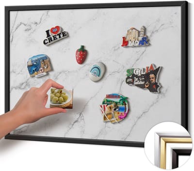 Wallfluent - Wit Magneetbord Met Decoratieve Patronen - 70 cm x 50 cm - Magneetbord met Zwarte Frame - Delicate lichte marmer - Magneetbord voor Foto's en Notities - Magnetisch Bord Foto Bevestiging - Magneetbord voor Reissouvenirs