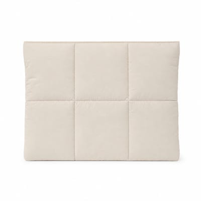 Mastersøn Puffy Laptophoes 13 / 14 inch – Geschikt voor MacBook Air & Pro – Laptop Sleeve met Accessoirevak – Waterafstotend – Beige - Ivory