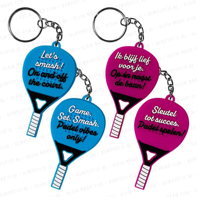 Dempertje.nl - Padel Sleutelhangers Combi 2 stuks - Let's smash! On and off the court. / Game. Set. Smash. Padel vibes only! + Ik blijf lief voor je. Op én naast de baan! / Sleutel tot succes. Padel spelen!