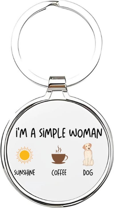 Akyol - im a simple woman Sleutelhanger - Vriendin - vrouw - vrouwen - vriendin - woman - meisje - mevrouw - dame - simple woman - hond - hondenliefhebber - 4 x 7,5 CM