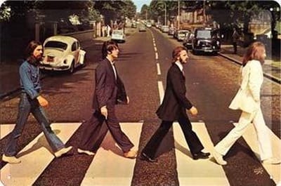 The Beatles  Metalen wandbord in reliëf 20 x 30 cm.