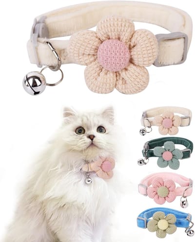 Daity Een schattige kattenhalsband met bloemmotief en belletje, afneembaar en verstelbaar (beige, afneembaar).