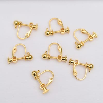 10 stuks 18K vergulde spiraal oorklemmen met hangende bolletjes, geen oorgaten, anti-pijn oorbellen accessoires DIY oorklemmen converter beige