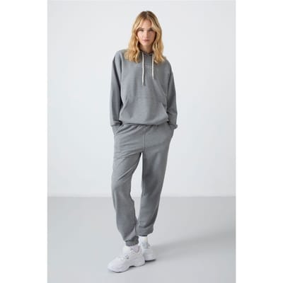 Overmaatset met Kaptrui en Broek