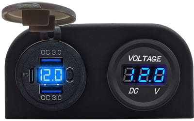 ProRide 12V USB C Stopcontact 3 Poorten Opbouw met Schakelaar - QC3.0 - Tweevoudig opbouw met Voltmeter - Blauw