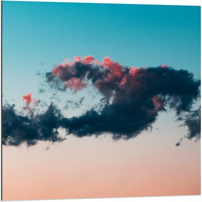 Dibond - Wolken bij Roze/Blauwe Lucht - 80x80cm Foto op Aluminium (Wanddecoratie van metaal)