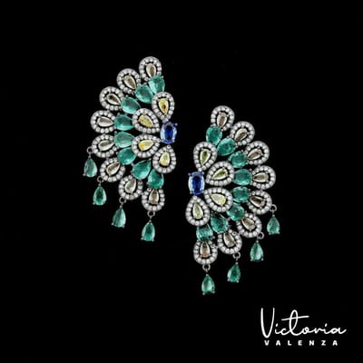 Victoria Valenza Saint-Tropez Luxe Oorbellen Dames Messing Oorhangers Dames Oorringen - Groene Steen - Kleur Zilver - 1 Paar