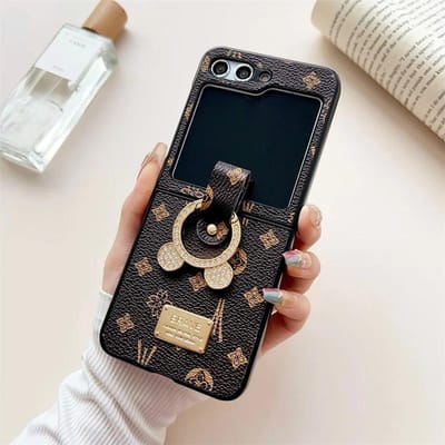 Luxe Retro Patroon Telefoonringen Hoes voor Samsung Galaxy Z Flip 5 4 3 5G Schokbestendig Ketting Armband Achterkant Vrouwen Cover For Z Flip 5