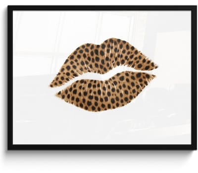 Poster in lijst - Fotolijst 70x50 cm - Posters - Lip - Panterprint - Minimalistisch - Wit - Posterlijst zwart - Decoratie - Wanddecoratie woonkamer - Muurdecoratie slaapkamer