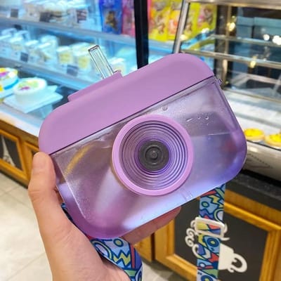 400ml Ins Leuke Camera Waterkoker Creatieve Kinderwaterfles met rietje Buiten Anti-val Draagbare riem Plastic drinkwaterbeker 400ml paars