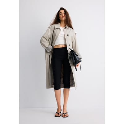 Stradivarius Lange trenchcoat met geruite voering  Beige XS