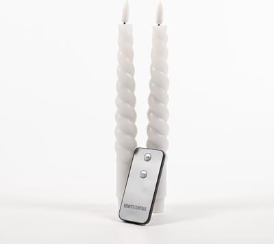 Anna's Collection LED dinerkaarsen swirl - wit - 2x st - 23 cm