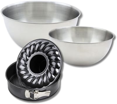 Set bestaande uit 1 springvorm en savarinvorm 24 cm, 1 spatel Zenker en 2 mengkommen van roestvrij staal Fackelmann