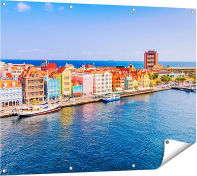 Gards Tuinposter Willemstad Centrum in Cura�ao - 120x90 cm - Tuindoek - Tuindecoratie - Wanddecoratie buiten - Tuinschilderij