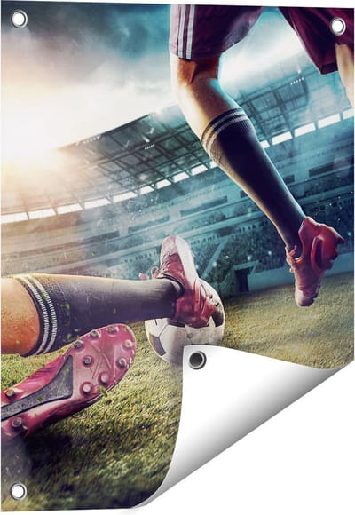 Gards Tuinposter Voetbal Sliding in het Stadion - 40x50 cm - Tuindoek - Tuindecoratie - Wanddecoratie buiten - Tuinschilderij