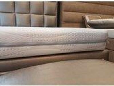 Splittopper Hotel 140x200 Koudschuim HR45 STEVIG! 10cm dik met cool & fresh hoes