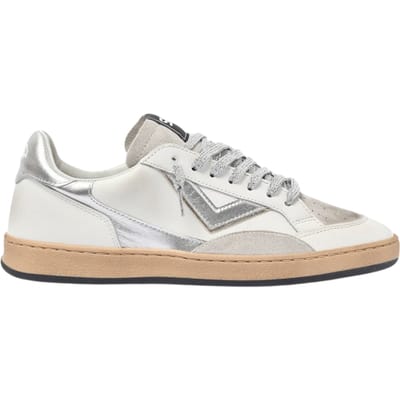 4b12 Witte sneakers