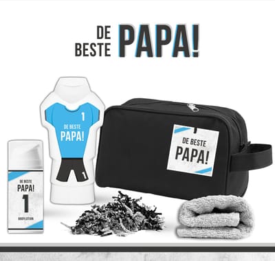 Geschenkset "De beste papa" - 4 Producten - 450 Gram - Triomf Cosmetica | Toilettas Zwart Giftset Wellness voor hem Douchegel Verjaardag Vader Giftset Vaderdag Cadeau man Speciaal voor jou Bedankt Sterkste Liefste Papa Winnaar Nummer 1 Licht Blauw