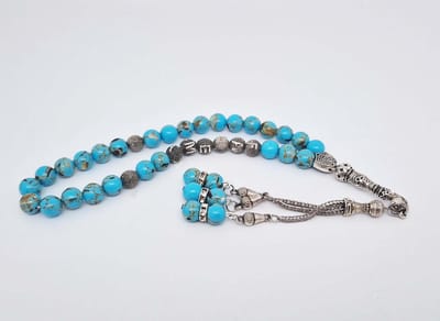 Handgemaakte naam tasbih 33 Kralen Natuursteen “Turkoois Bakeliet” - met metaal tassel- Met je naam of de naam van uw geliefde- 8 mm diameter van de korrel