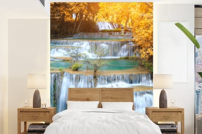 Behang - Fotobehang Waterval - Herfst - Bomen - Bruin - Water - Breedte 165 cm x hoogte 220 cm