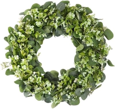 PromoHome Kunstmatige Eucalyptuskrans met Bessen - Groene Bladkrans voor Deur, Muur of Raam Decoratie - 55 cm Buitendiameter - Binnen en Buiten Gebruik