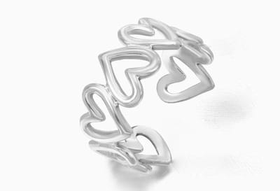 EHH BEAUTY -Zilverkleurige hartjes ring - one size - Love ring - sieraad - verstelbaar