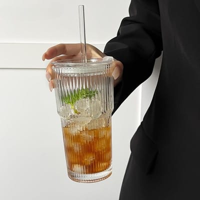 600ML Glazen Koffiemok met Deksel en Rietje, Multifunctionele Geïsoleerde Herbruikbare Glazen Beker, Alleen Handwas, Ideaal voor Thuis, Kantoor, Reizen - 1 Stuk gray